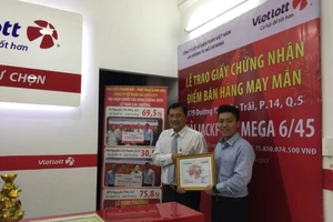 Đại lý Vietlott 'thần tài' bán 3 vé trúng độc đắc
