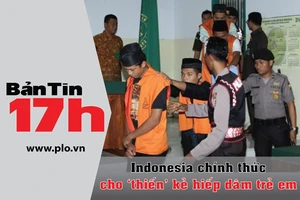 Bản tin 17h: Truy lùng kẻ rao bán em bé trên mạng