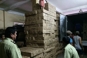 Clip: Bắt kho đèn LED lậu xuất xứ Trung Quốc