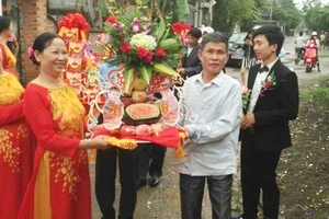 Lễ ăn hỏi với dàn bê tráp toàn U50, U60 tại Hải Phòng