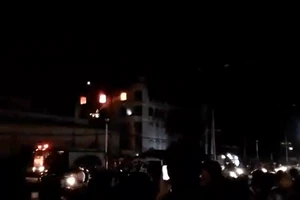 Vụ cháy ở Cần Thơ: Lửa lại bùng phát trong đêm 