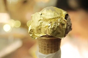 Kem dát vàng giá 89.000 đồng một chiếc bán ở Hà Nội