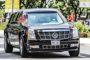 Clip: Đoàn xe của Tổng thống Mỹ trên đường phố Đà Nẵng