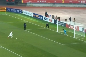 Loạt sút luân lưu cân não đưa U23 VN vào chung kết