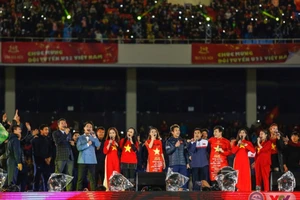 Cầu thủ U-23 hát 'Niềm tin chiến thắng' ở sân Mỹ Đình