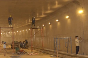 Cận cảnh hầm chui An Sương sắp đi vào hoạt động