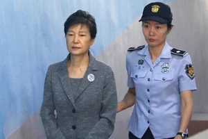 Cựu tổng thống Park Geun Hye bị tuyên 24 năm tù
