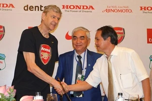 Bầu Đức, người hùng cô độc?