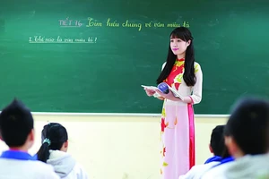 Cần sát hạch môn đạo đức sư phạm!