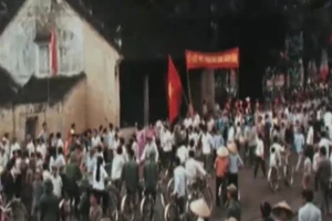 Những hình ảnh lịch sử sáng 30-4-1975 tại Hà Nội