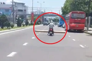 Kiểu chở đồ “báo hại” của nữ ninja 