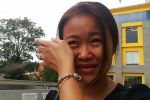 Clip: Cư dân Carina bức xúc và bật khóc 