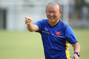 HLV Park Hang-seo không biết dùng Facebook, email