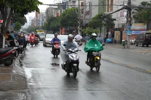 Người dân TP.HCM nói gì trước giờ bão đổ bộ