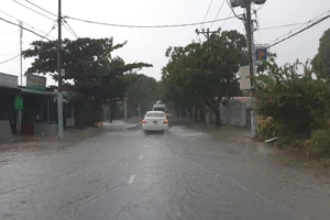 Clip mưa bão ở Cần Giờ do bão số 9 