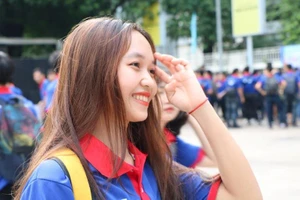 Sinh viên háo hức trong ngày lễ ra quân Tiếp sức mùa thi 2019