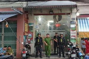 Video: Công an khám xét 2 trụ sở địa ốc Alibaba tại TP.HCM