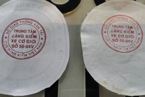 Video: Tiệm phôtô làm sổ đăng kiểm 'không thể phát hiện giả'