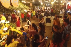 Video: Đông đảo du khách đến với lễ hội ẩm thực Bình Thuận