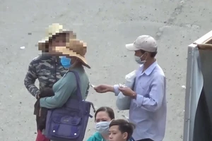 Video: Bị móc sạch tiền, vàng ở Suối Tiên, nạn nhân phẫn nộ