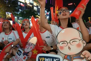 Video: Cổ động viên reo mừng chiến thắng của U-22 Việt Nam