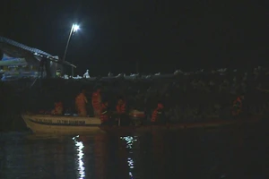 Hành trình tìm kiếm 6 nạn nhân vụ chìm ghe ở Quảng Nam