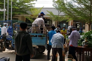 Video: Cả nước chung tay hỗ trợ thôn Văn Lâm 3