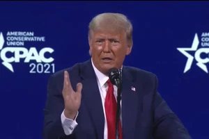 Video màn phát biểu tái xuất ấn tượng của ông Trump 