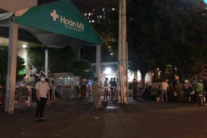 Video: Phong tỏa 1 bệnh viện do phát hiện ca dương tính mới