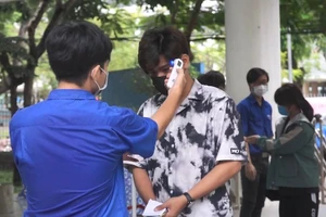 Video: Hơn 12.000 thí sinh Đà Nẵng bước vào kỳ thi tốt nghiệp THPT 2021