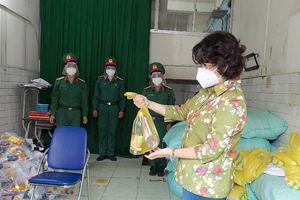 Video: TP.HCM sẽ kịp thời tháo gỡ khó khăn cho mô hình đi chợ giúp dân