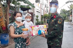 Video: Huyện Hóc Môn, TP.HCM cần hỗ trợ 150.000 túi an sinh để lo cho dân 