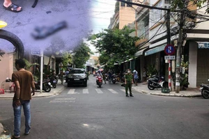 Video: Hiện trường vụ hỗn chiến khiến 1 người nằm bất động, dưới đất có khẩu súng