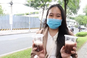 Video: Chè đậu đỏ 'hot' trong ngày Thất tịch