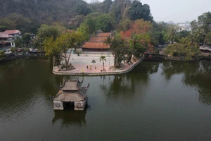 Video: Chùa Thầy ở Hà Nội được công nhận điểm du lịch Di tích quốc gia đặc biệt