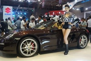 Số người Việt mua ô tô tăng mạnh, bất chấp giá tăng