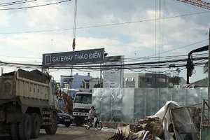 UBND Q.2 thua kiện, Gateway Thảo Điền phải trả đất lại cho dân 