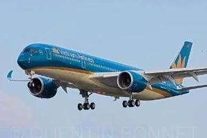 Tạm dừng nhiều chuyến bay đến Hà Nội do bão số 1