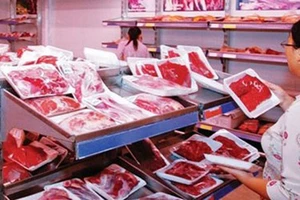 Chân gà, cánh gà... nước ngoài 'đổ bộ' vào Việt Nam