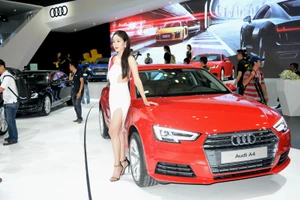 Hơn 300 ô tô siêu sang về Việt Nam phục vụ APEC