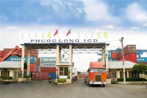 Hỏa tốc giải tỏa hàng hóa ùn tắc tại cảng 