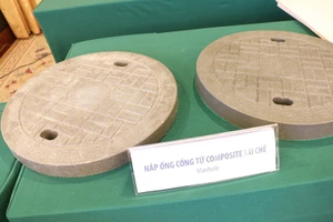 Mỹ xây nhà máy biến rác thành gạch, nắp cống tại VN