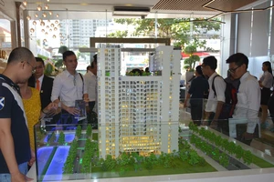 Giá căn hộ vẫn tăng bất chấp lượng giao dịch giảm