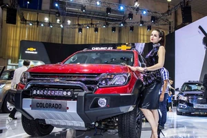 Ô tô Chevrolet nhập mới 'khai giá thấp bất thường'