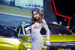 Ô tô nhập khẩu bắt đầu ùn ùn vào Việt Nam