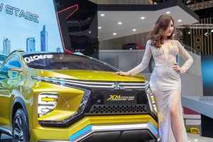 Ô tô nhập bán 'đắt như tôm tươi', ô tô trong nước bán èo uột