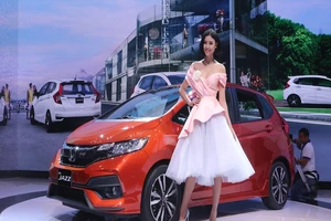 Ô tô Indonesia nhập về Việt Nam giá chỉ 270 triệu đồng/chiếc