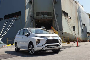 Hàng ngàn ô tô giá từ 400 triệu đồng nhập về VN 