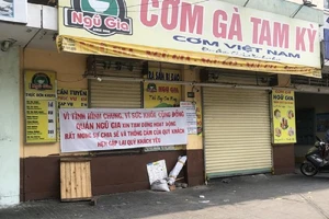 Hàng loạt quán ăn, salon tóc... đóng cửa chống dịch COVID-19