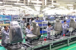 Kiếm hàng triệu USD nhờ làm ghế ô tô xuất khẩu